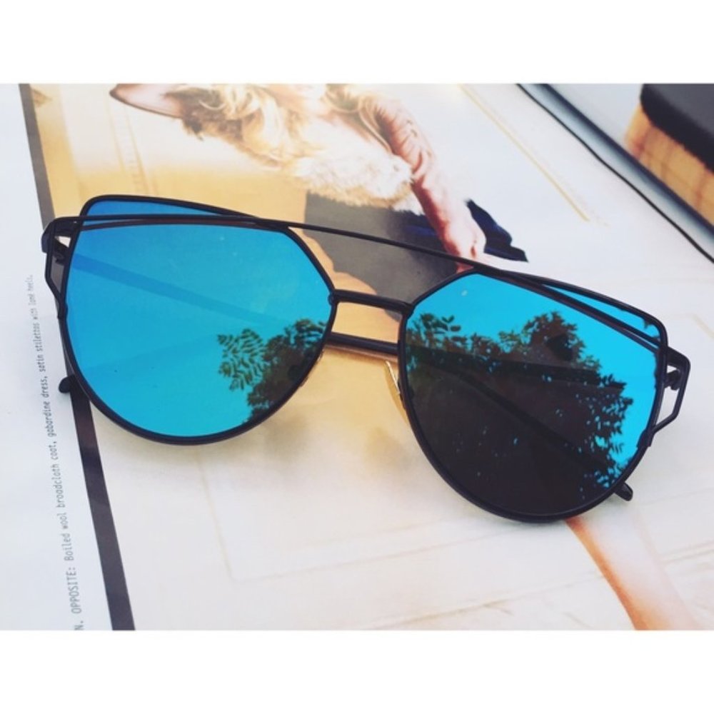 Blue Ocean Mirrored Sunglasses